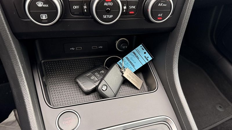 Seat Ateca (2023) 2.0tdi,ZÁRUKA,LED ,DIESEL - fotka 47 z 49