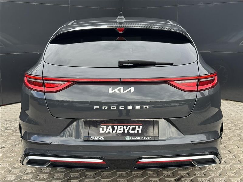 Kia ProCeed 1,5 T-GDI GT-Line 7DCT ČR - fotka 8 z 12