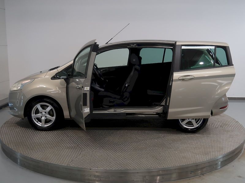 Ford B-MAX (2014) TREND 1.0EcoBoost 74KW - fotka 10 z 23