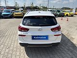 Hyundai i30 1,5 Smart 81kW kombi - náhled 4