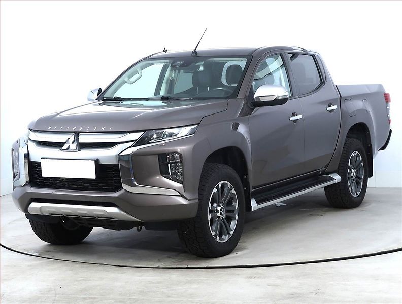 Mitsubishi L200 (2021) 2.2 DI-D - fotka 2 z 20