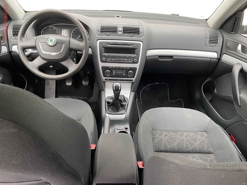 Škoda Octavia (2011) 1.4 TSi, Ambition, +kola - fotka 8 z 18