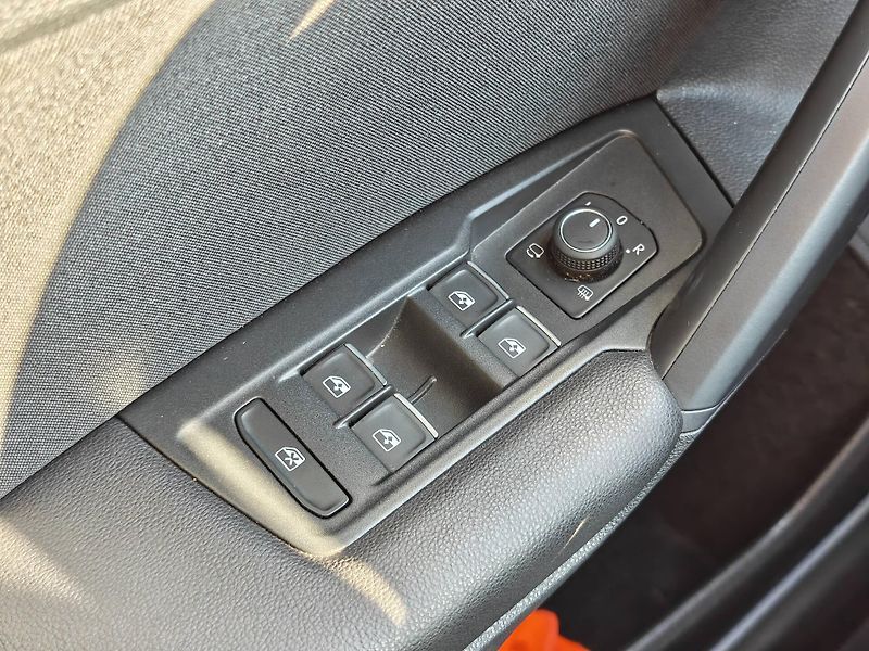 Volkswagen Tiguan Elegance 7DSG 1,5TSI - fotka 19 z 23