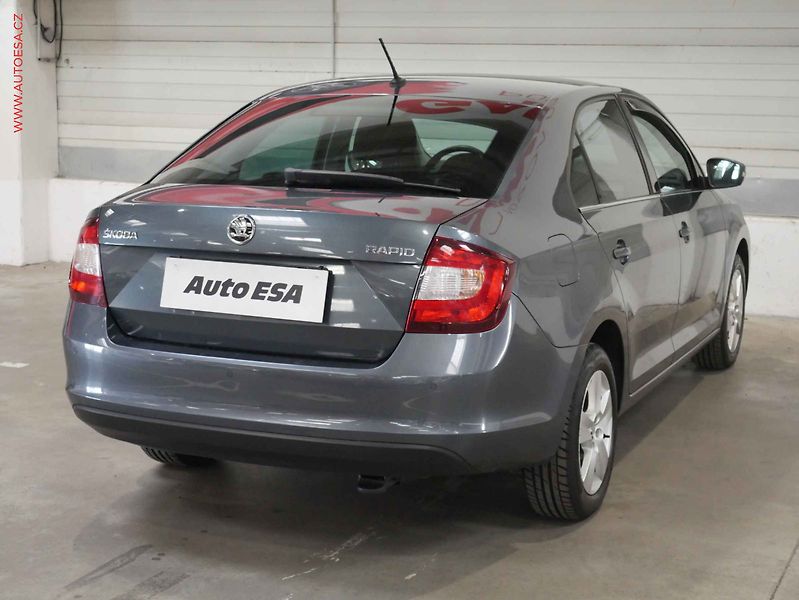 Škoda Rapid (2019) 1.0 TSi, 2.maj,ČR, Navi - fotka 6 z 19