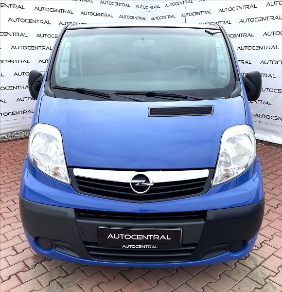 Opel Vivaro 2,5 D,107kW,8míst,po servisu,L - fotka 2 z 23