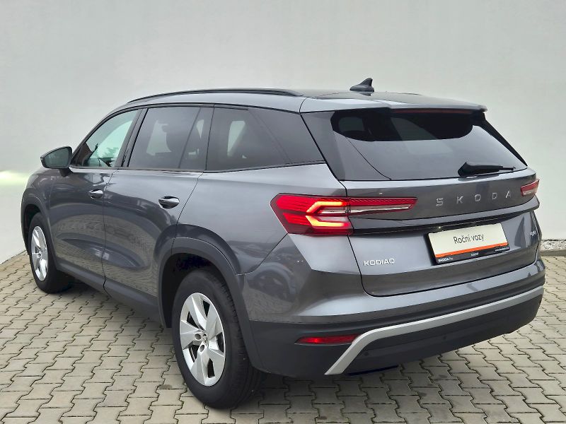 Škoda Kodiaq (2024) Selection 2.0 TDI 142 kW 4x4 7 - fotka 8 z 32