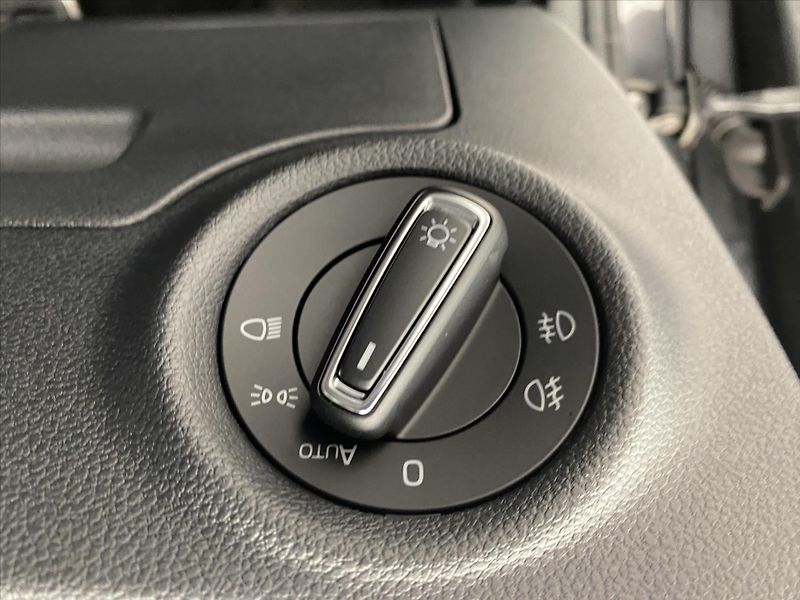 Škoda Kamiq 1,0 TSI 85kW DSG Monte Carlo - fotka 18 z 27