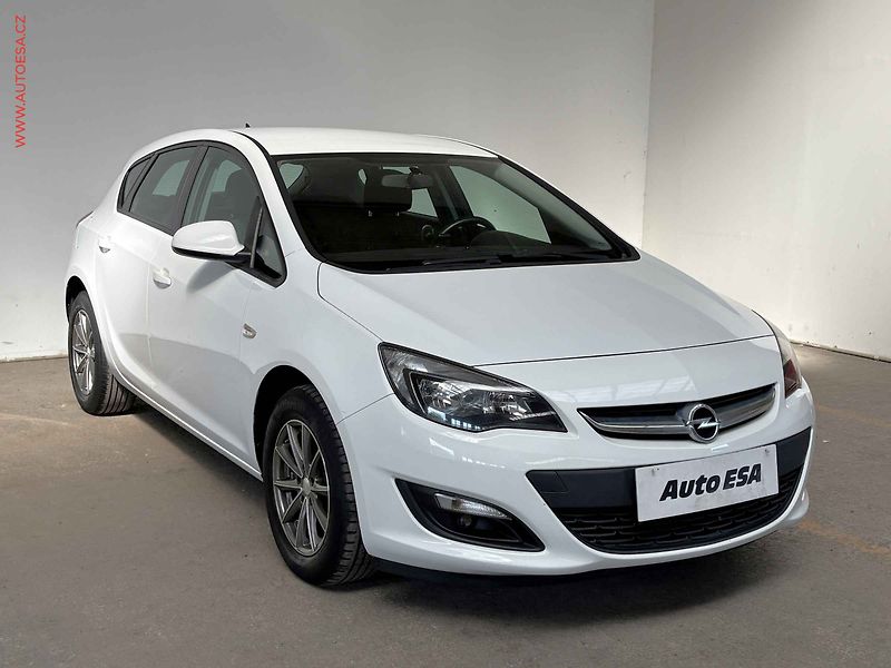 Opel Astra (2015) 1.6 CDTi, ČR, servis.kniha - fotografie inzerátu