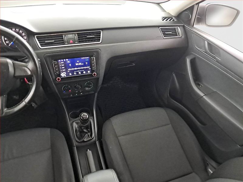 Škoda Rapid (2014) Spaceback 1.6 TDI - fotka 8 z 16