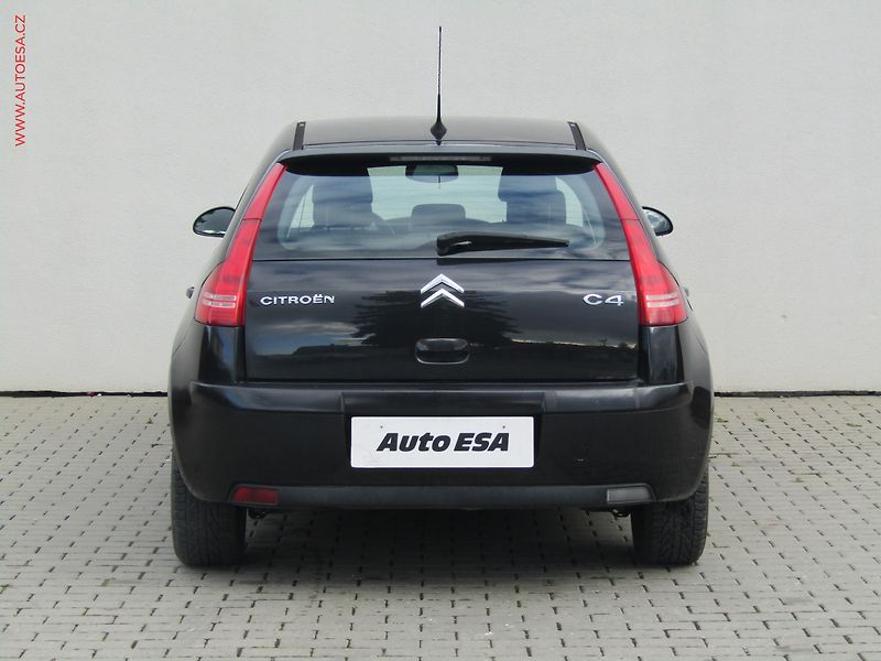 Citroën C4 (2006) 1.6 HDi, Klima - fotka 5 z 17