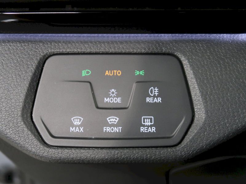 Volkswagen ID.4 (2023) Pro Performance 150kW 82kWh - fotka 15 z 36
