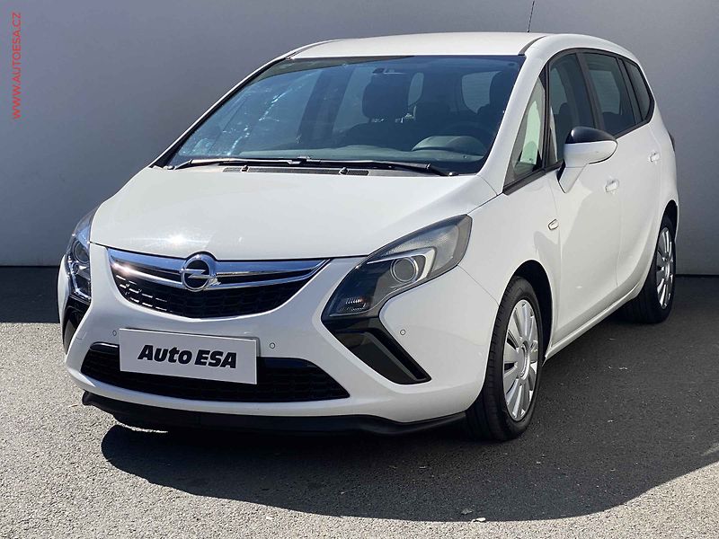 Opel Zafira (2016) 1.6 CDTi, ČR, AC, park.asist - fotka 3 z 17