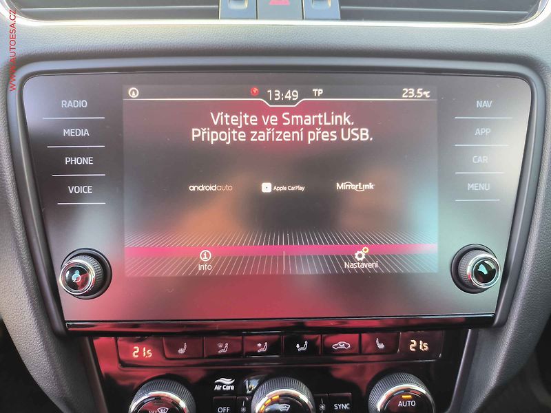 Škoda Octavia (2018) 1.4TSi, ČR, DSG, navi, LED - fotka 13 z 22