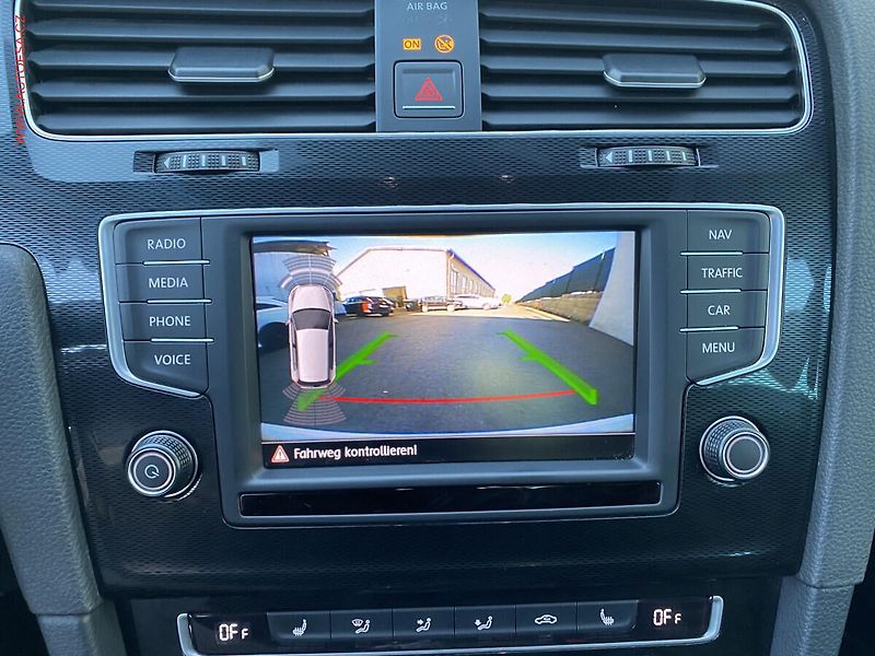 Volkswagen Golf (2016) 2.0 TSi, GTi, bixen - fotka 17 z 17