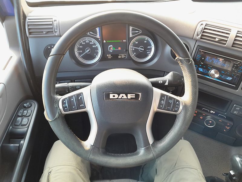 DAF CF 480 FAT 6x4 - fotka 34 z 44
