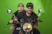 Známé tváře z motosportu se potkaly na focení vizuálu pro Motosalon.