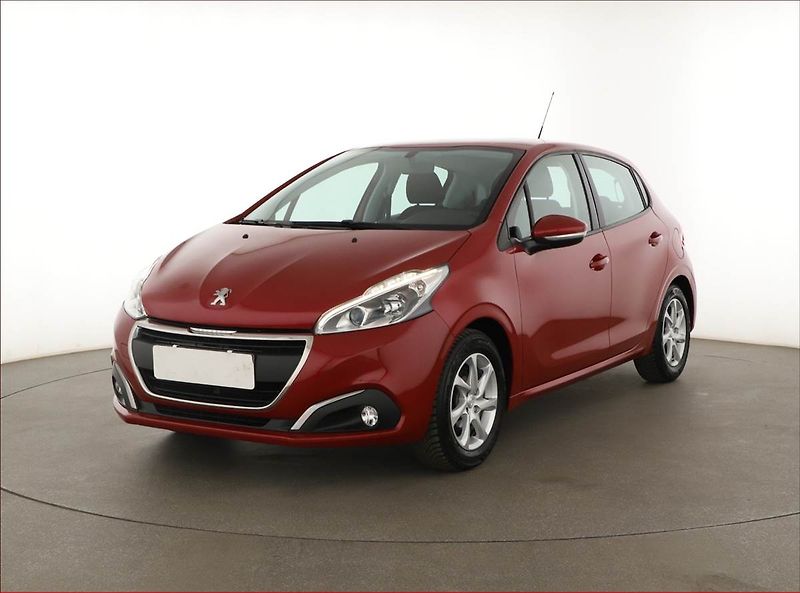Peugeot 208 (2018) Active 1.2 PureTech, ČR,1.maj - fotka 2 z 14