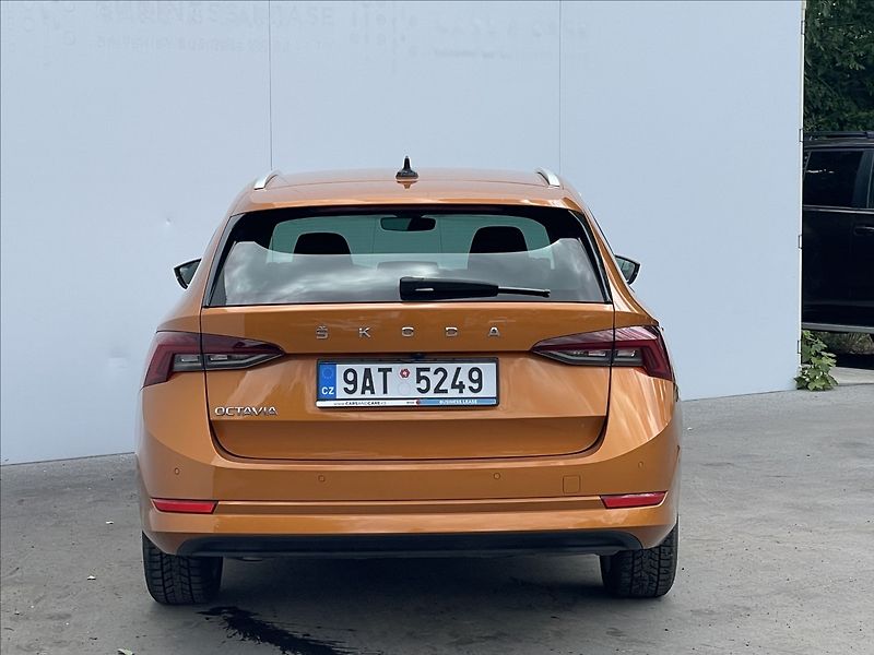 Škoda Octavia 2,0 TDI DSG Combi Style+ TAŽNÉ - fotka 24 z 25
