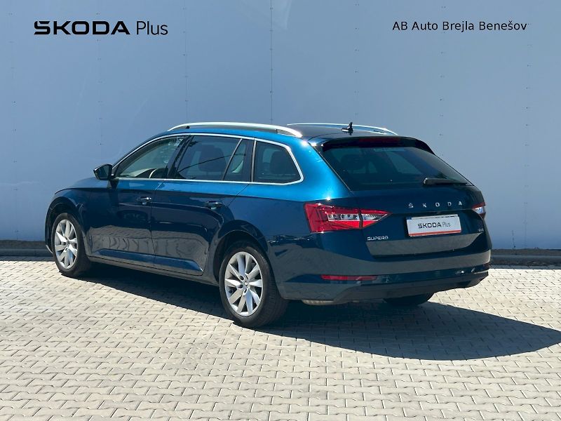 Škoda Superb (2023) COM GRT STY 4X4 TD 140/2.0 A7A - fotka 23 z 31