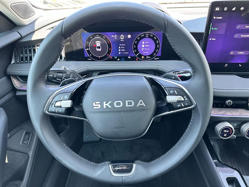 Škoda Superb 2,0 TDI / 142 kW 4x4 L&K DSG - fotka 17 z 23