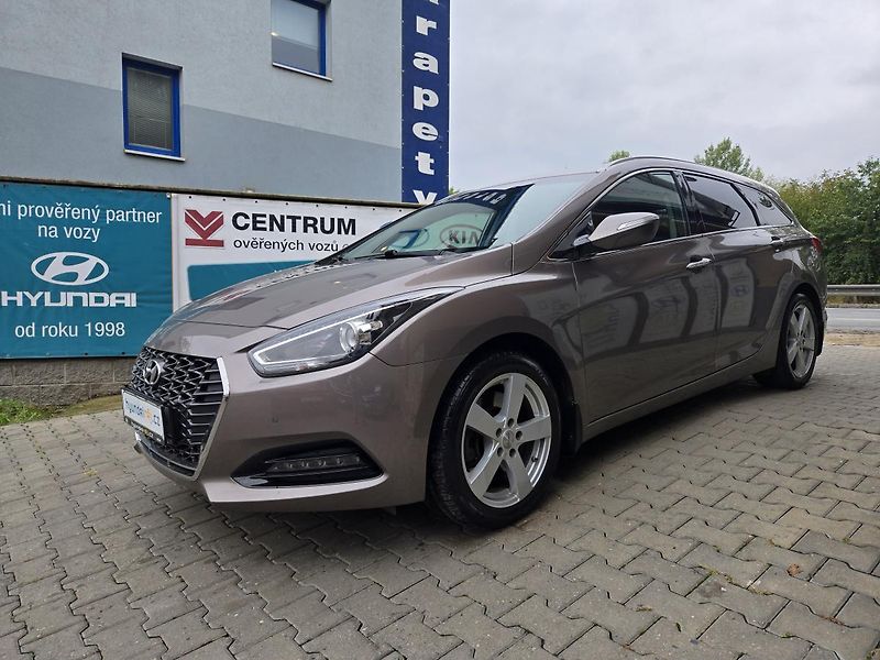 Hyundai i40 (2019) 1.6-DPH-NOVÝ MODEL-NAVI-KAMERA - fotografie inzerátu