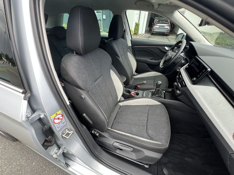 Škoda Kamiq Top Selection 1.0 TSI 85 kW - fotka 20 z 29