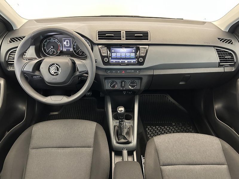 Škoda Fabia 1.0 TSI Active Plus - fotka 5 z 21