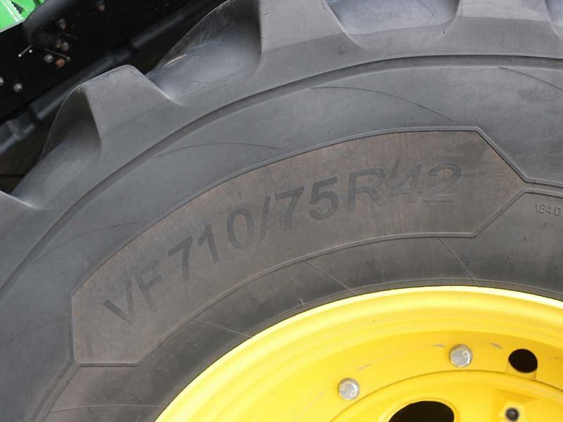 John Deere 7R 330 - fotka 22 z 22