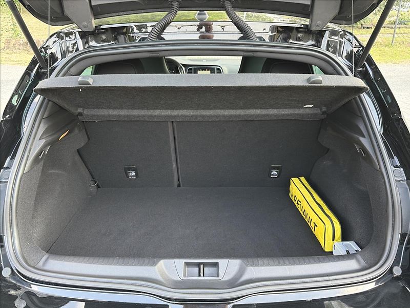 Renault Mégane 1,8 RS 280 ČR 1.MAJITEL - fotka 28 z 33