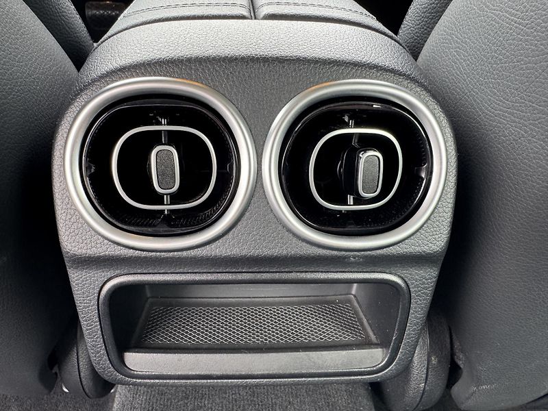 Mercedes-Benz Třídy C (2023) C 220d 4MATIC AVANTGARDE Tažné - fotka 13 z 25