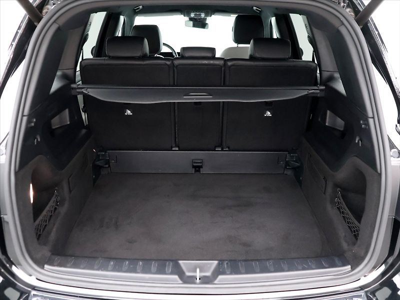 Mercedes-Benz GLB 2.0 200d 110kW AMG Line FULL L - fotka 9 z 35