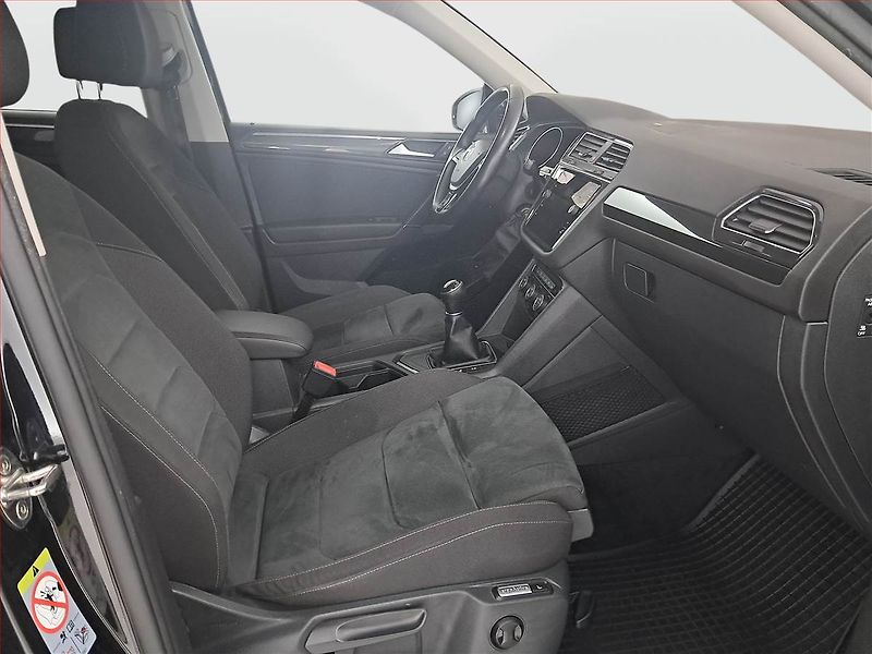 Volkswagen Tiguan (2018) 1.4 TSI - fotka 9 z 18