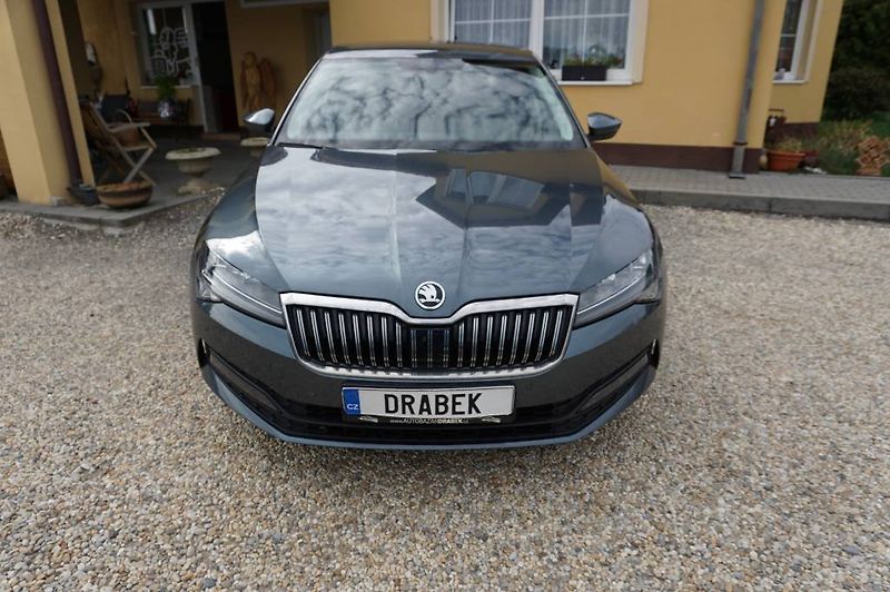 Škoda Superb (2020) 2.0 NOVÉ  V ČR - fotka 1 z 30