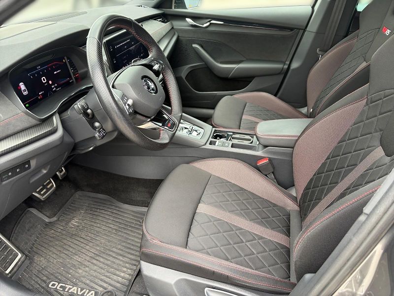 Škoda Octavia (2023) RS 2.0TDI 147kW 4x4 DSG TAŽNÉ  - fotka 7 z 11