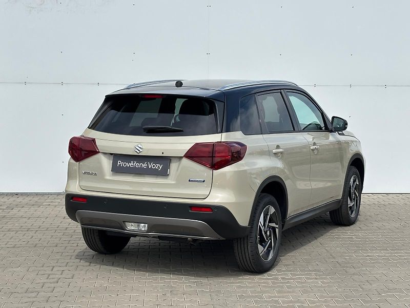 Suzuki Vitara 1,4 BoosterJet Elegance - fotka 2 z 26