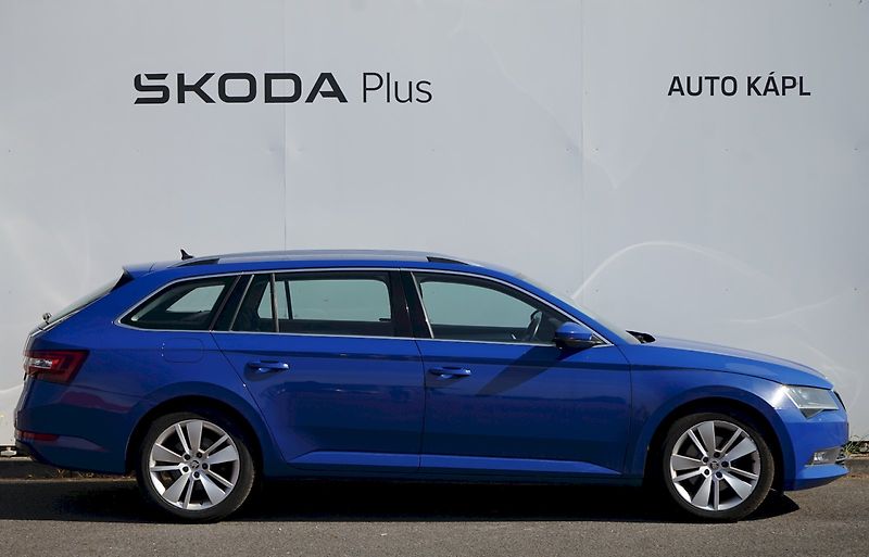 Škoda Superb (2018) TDI 110 kW DSG Style - fotka 6 z 29