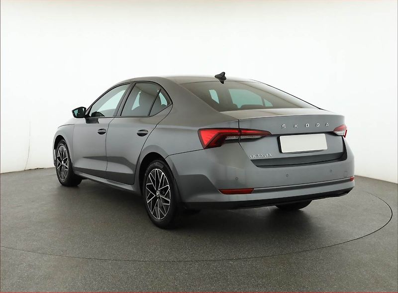 Škoda Octavia (2022) 1.5 TSI, ČR,1.maj, Tempomat - fotka 4 z 20