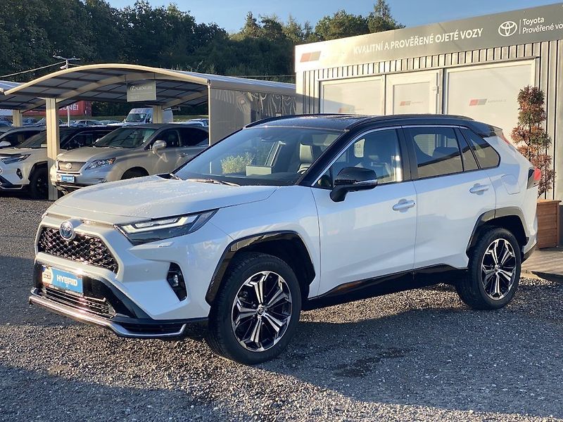 Toyota RAV4 2.5Plug-in, ČR, Selection, 4x4 - fotka 4 z 17
