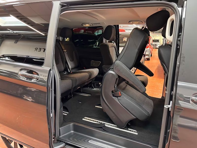 Mercedes-Benz Třídy V 300d 4M Burm 360 El.dveře Taž - fotka 20 z 24