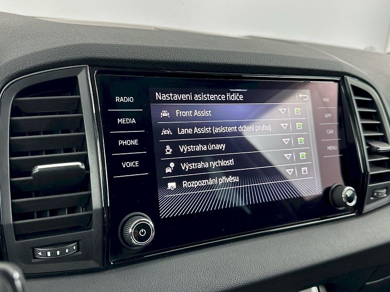 Škoda Karoq (2024) DSG 1.5TSI 110kW Selection Fre - fotka 12 z 30