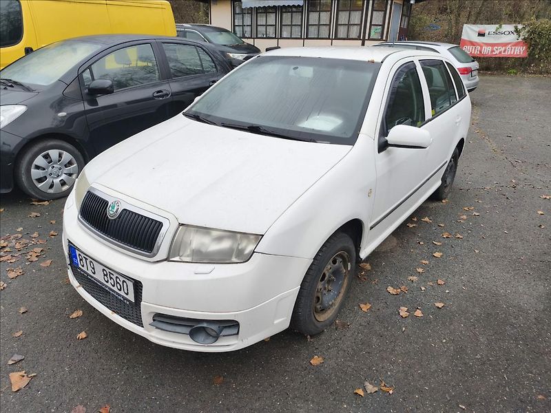 Škoda Fabia 1,4 i  po servise včetně rozvo - fotka 2 z 8