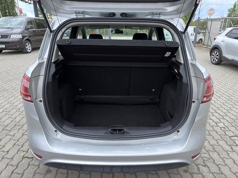 Ford B-MAX 1.5 TDCi 55 kW - fotka 9 z 14
