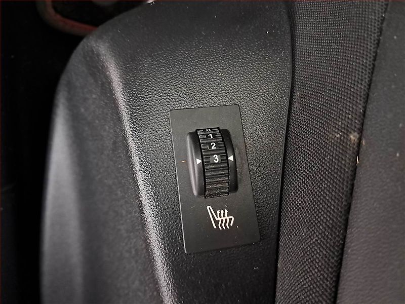 Peugeot 2008 (2016) 1.2 PureTech, Tempomat - fotka 18 z 18