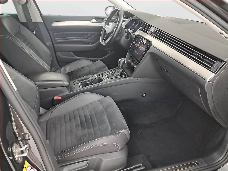 Volkswagen Passat (2020) 2.0 TDI, Automat, Serv.kniha - fotka 9 z 22