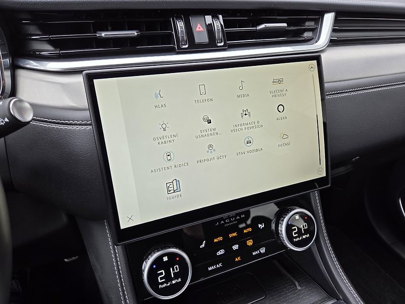 Jaguar F-Pace D300 ED90th HUD PANO ZÁR-2030 - fotka 35 z 48