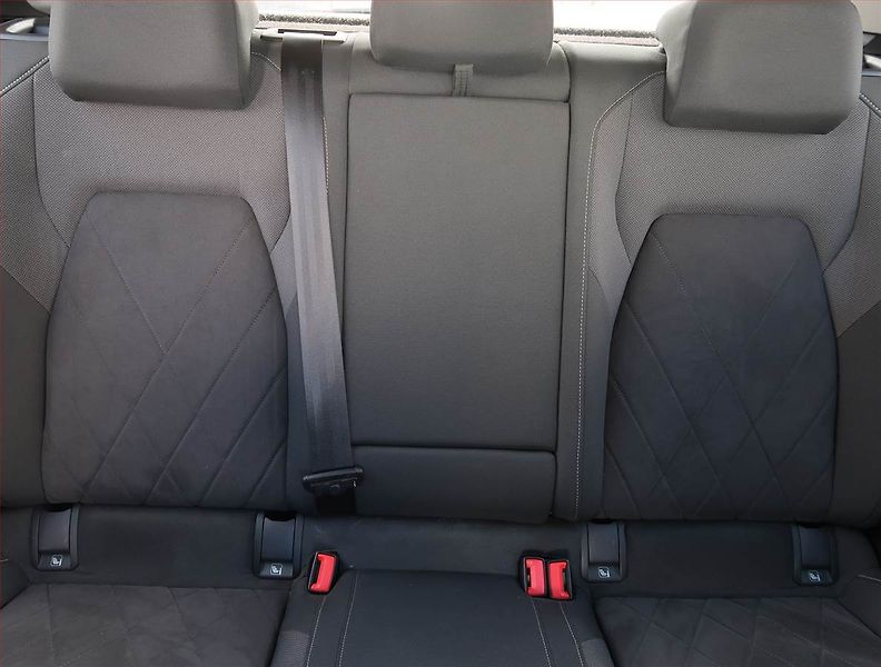 Volkswagen Golf (2020) Style 1.5 TSI - fotka 10 z 20