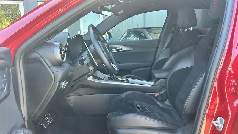 Alfa Romeo Tonale 1.5T Edizione Speciale  - fotka 12 z 17