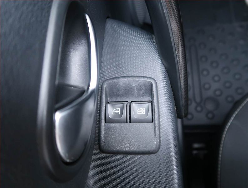Dacia Logan (2018) 1.0 SCe, ČR,1.maj, Serv.kniha - fotka 14 z 15