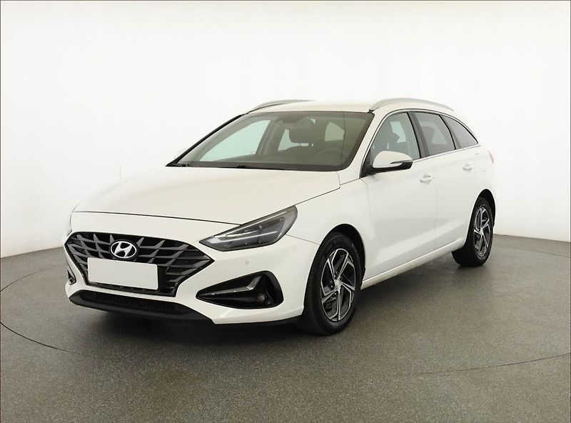 Hyundai i30 (2023) 1.0 T-GDI, Automat, Serv.kniha - fotka 2 z 17