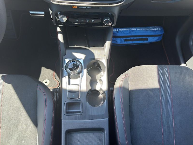 Ford Kuga (2026) ST-Line X 2.5 HEV 134 kW, auto - fotka 14 z 15